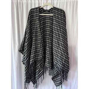 Hurley Black & White Plaid Shawl Wrap – 28" Length